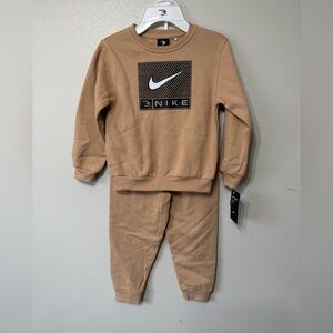 Nike Boy’s 2pc Set